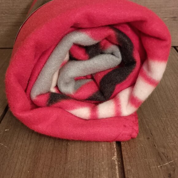 Ohio State Buckeye Fleece Throw Blanket 50"x60" Brand New by Northwest Co - Picture 8 of 8